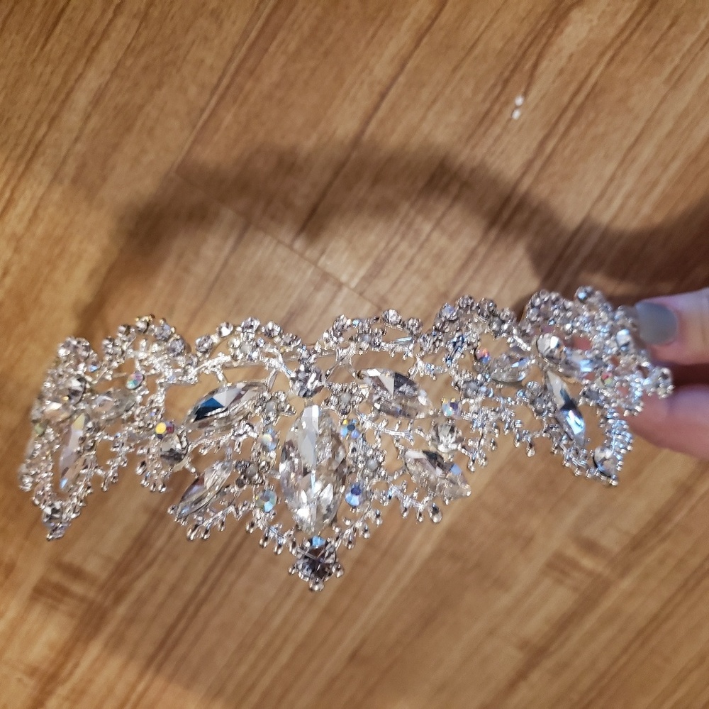 Crown(tiara)
